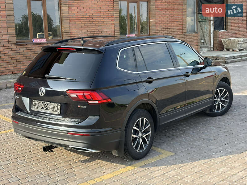 Внедорожник / Кроссовер Volkswagen Tiguan 2019 в Хмельницком