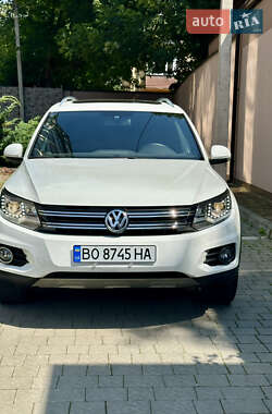 Позашляховик / Кросовер Volkswagen Tiguan 2016 в Тернополі