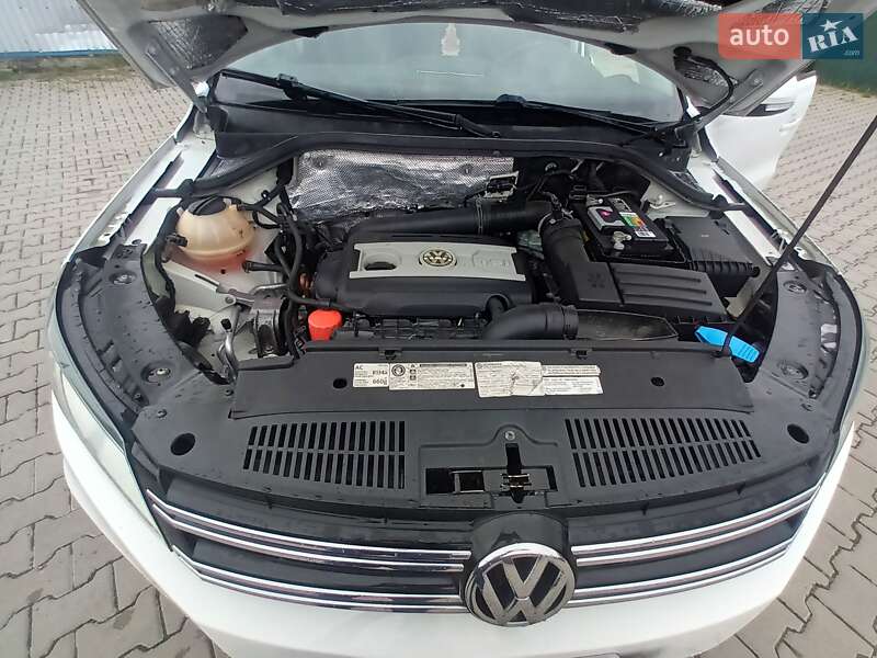Внедорожник / Кроссовер Volkswagen Tiguan 2012 в Шептицькому