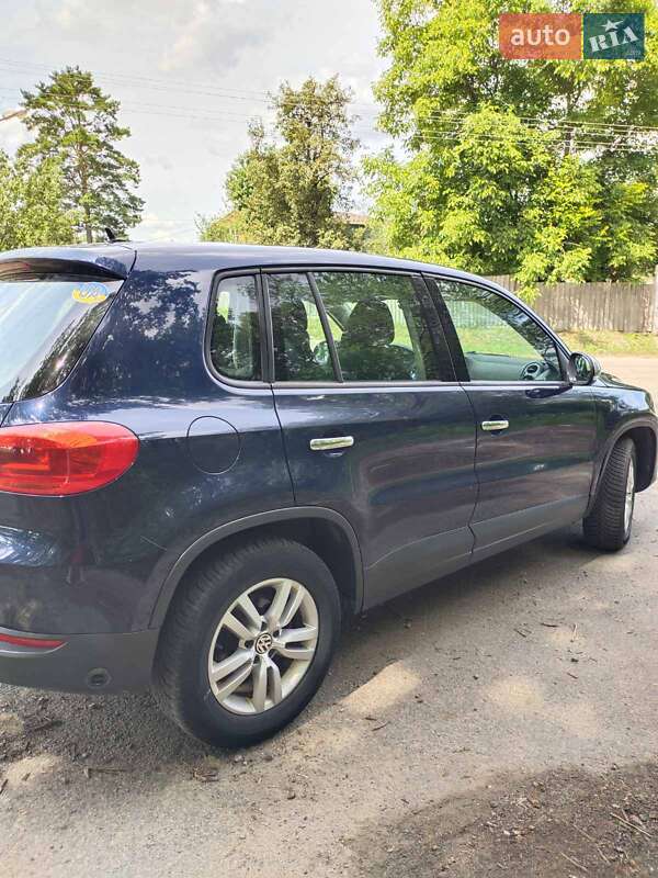 Внедорожник / Кроссовер Volkswagen Tiguan 2013 в Харькове