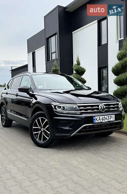 Позашляховик / Кросовер Volkswagen Tiguan 2020 в Києві