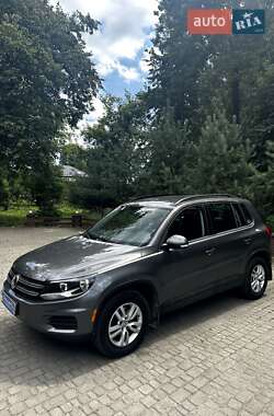 Позашляховик / Кросовер Volkswagen Tiguan 2015 в Самборі