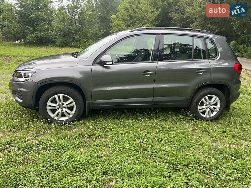 Внедорожник / Кроссовер Volkswagen Tiguan 2016 в Киеве