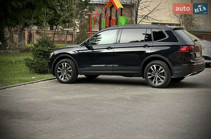 Внедорожник / Кроссовер Volkswagen Tiguan 2019 в Львове