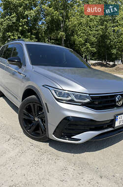 Внедорожник / Кроссовер Volkswagen Tiguan 2022 в Днепре