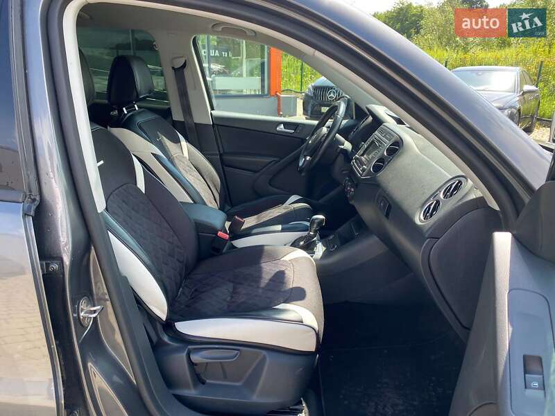 Внедорожник / Кроссовер Volkswagen Tiguan 2016 в Львове