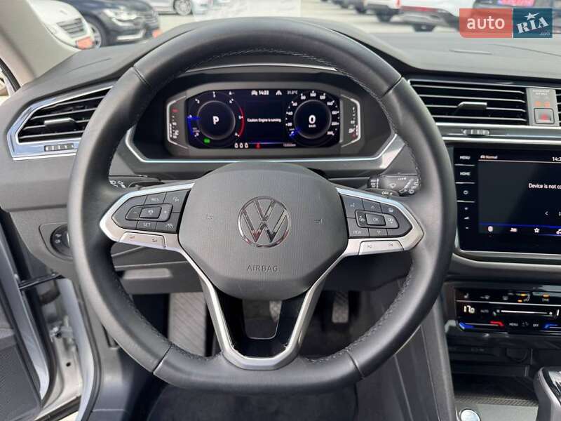 Внедорожник / Кроссовер Volkswagen Tiguan 2022 в Киеве