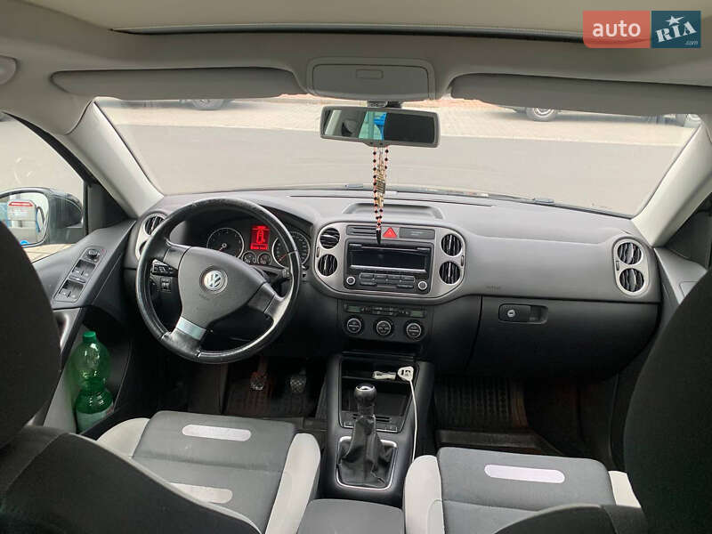 Внедорожник / Кроссовер Volkswagen Tiguan 2008 в Переяславе