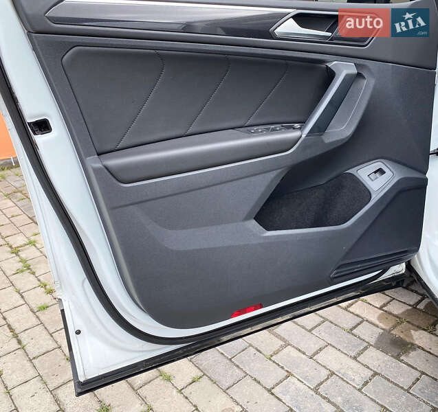Внедорожник / Кроссовер Volkswagen Tiguan 2022 в Ровно