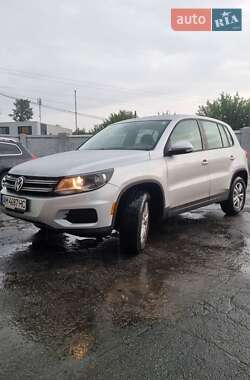 Позашляховик / Кросовер Volkswagen Tiguan 2013 в Житомирі
