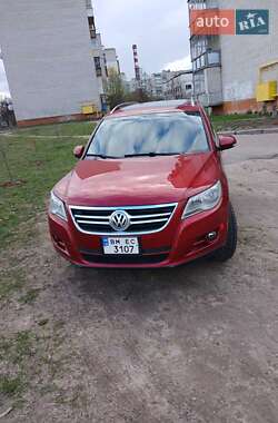 Внедорожник / Кроссовер Volkswagen Tiguan 2008 в Новгород-Северском