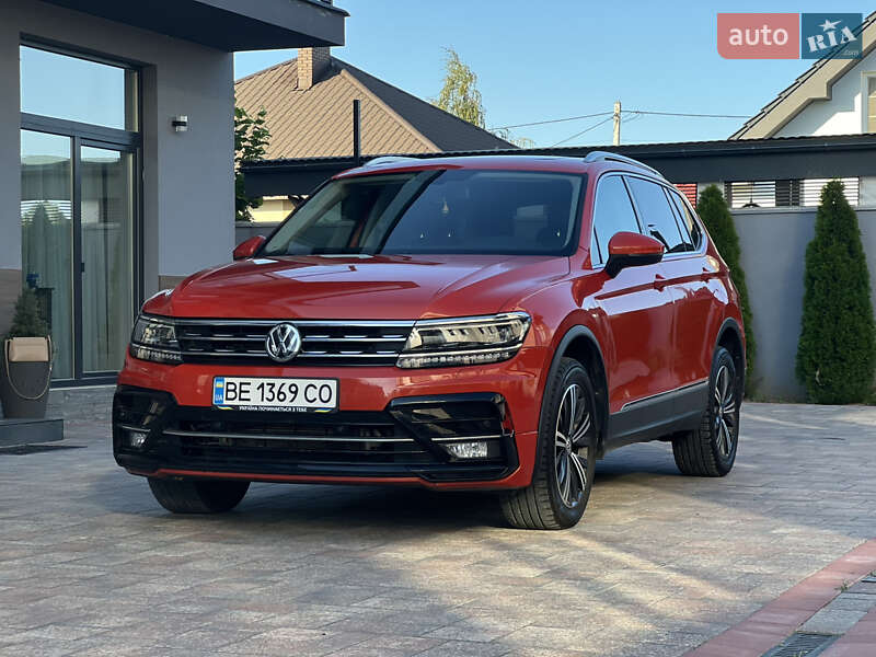 Внедорожник / Кроссовер Volkswagen Tiguan 2019 в Ужгороде