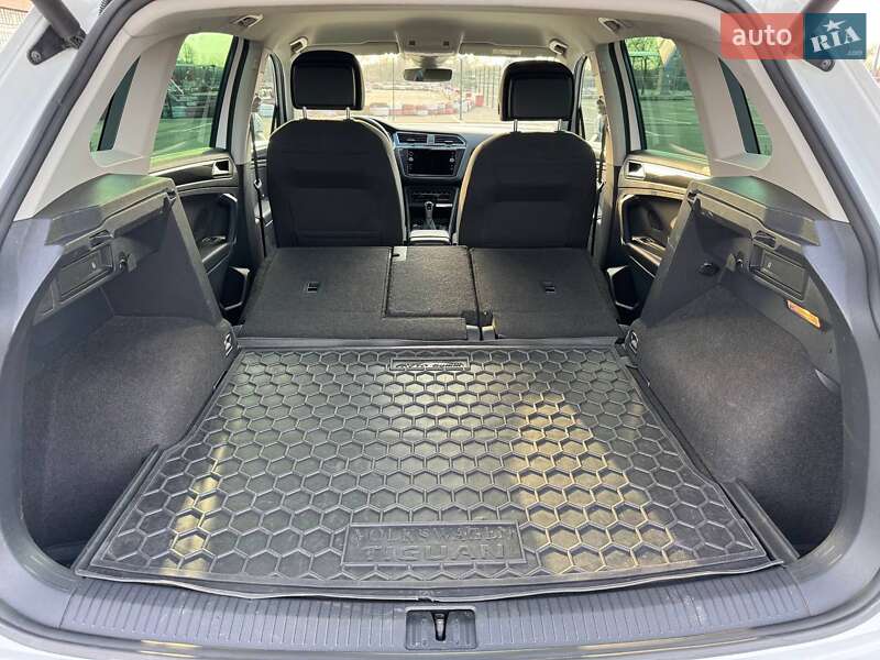 Внедорожник / Кроссовер Volkswagen Tiguan 2021 в Киеве