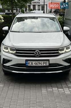 Позашляховик / Кросовер Volkswagen Tiguan 2021 в Києві