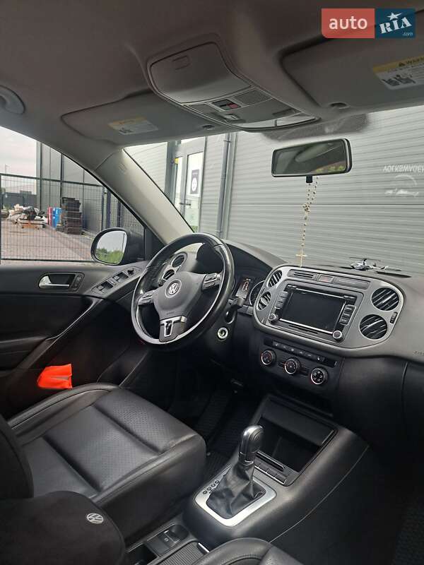 Внедорожник / Кроссовер Volkswagen Tiguan 2015 в Ивано-Франковске