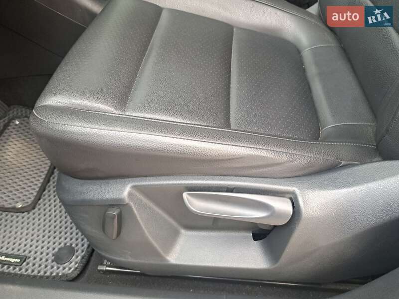 Внедорожник / Кроссовер Volkswagen Tiguan 2015 в Ивано-Франковске