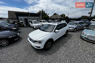 Внедорожник / Кроссовер Volkswagen Tiguan 2019 в Хмельницком
