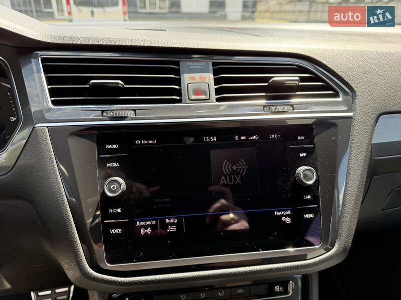 Позашляховик / Кросовер Volkswagen Tiguan 2019 в Львові