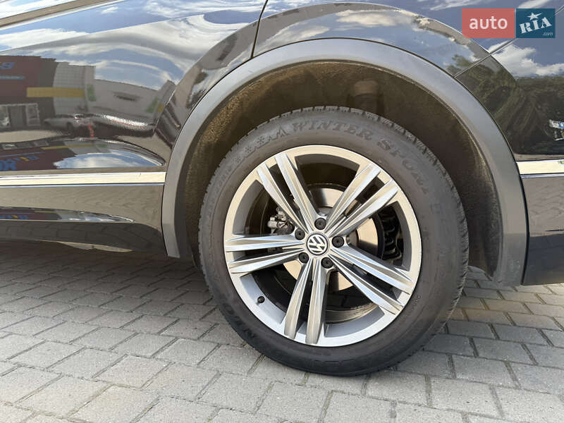 Позашляховик / Кросовер Volkswagen Tiguan 2019 в Львові