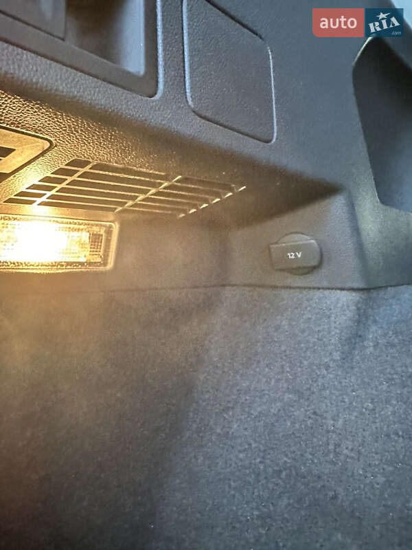 Внедорожник / Кроссовер Volkswagen Tiguan 2019 в Староконстантинове