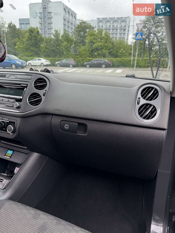 Внедорожник / Кроссовер Volkswagen Tiguan 2011 в Львове фото 29 Внедорожник / Кроссовер Volkswagen Tiguan 2011 в Львове