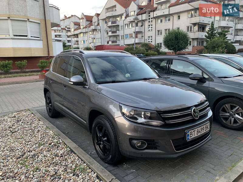 Внедорожник / Кроссовер Volkswagen Tiguan 2013 в Ровно