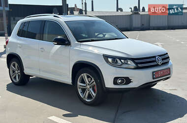 Внедорожник / Кроссовер Volkswagen Tiguan 2016 в Киеве