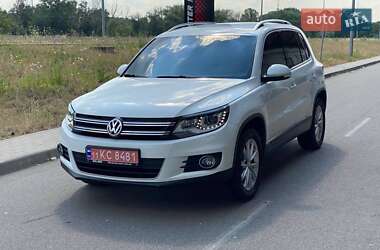 Позашляховик / Кросовер Volkswagen Tiguan 2014 в Києві