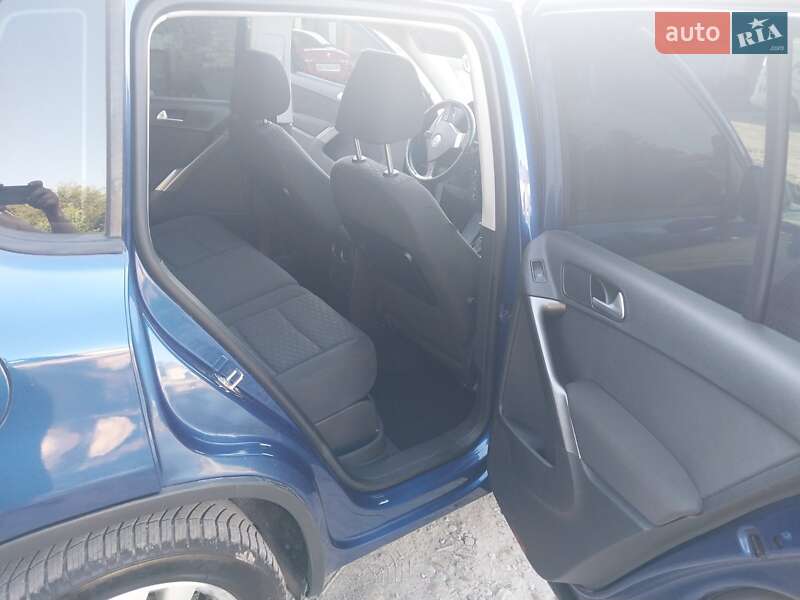 Внедорожник / Кроссовер Volkswagen Tiguan 2008 в Ровно