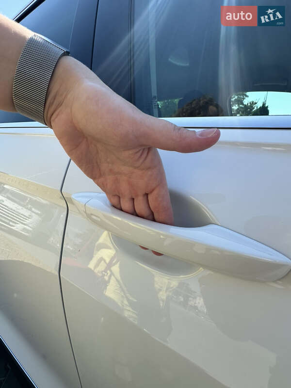 Внедорожник / Кроссовер Volkswagen Tiguan 2020 в Одессе