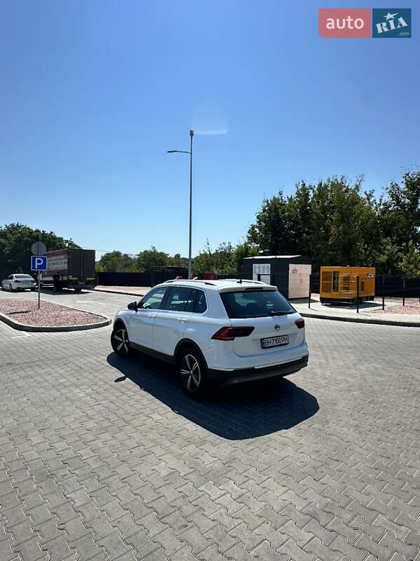 Внедорожник / Кроссовер Volkswagen Tiguan 2020 в Одессе
