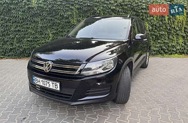 Внедорожник / Кроссовер Volkswagen Tiguan 2016 в Одессе