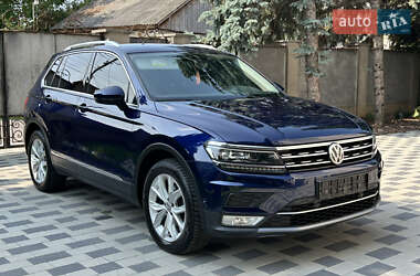 Позашляховик / Кросовер Volkswagen Tiguan 2017 в Мукачевому