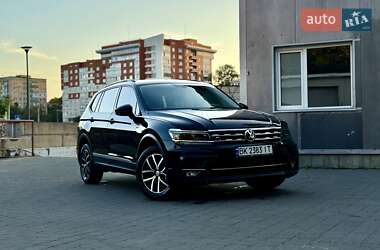 Внедорожник / Кроссовер Volkswagen Tiguan 2021 в Тернополе