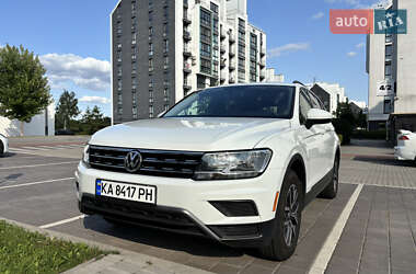 Внедорожник / Кроссовер Volkswagen Tiguan 2020 в Киеве