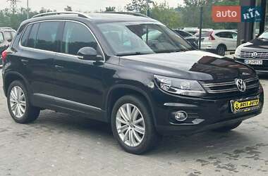 Внедорожник / Кроссовер Volkswagen Tiguan 2013 в Черновцах