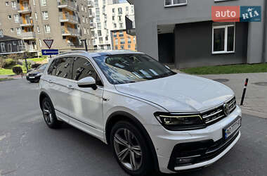 Позашляховик / Кросовер Volkswagen Tiguan 2017 в Львові