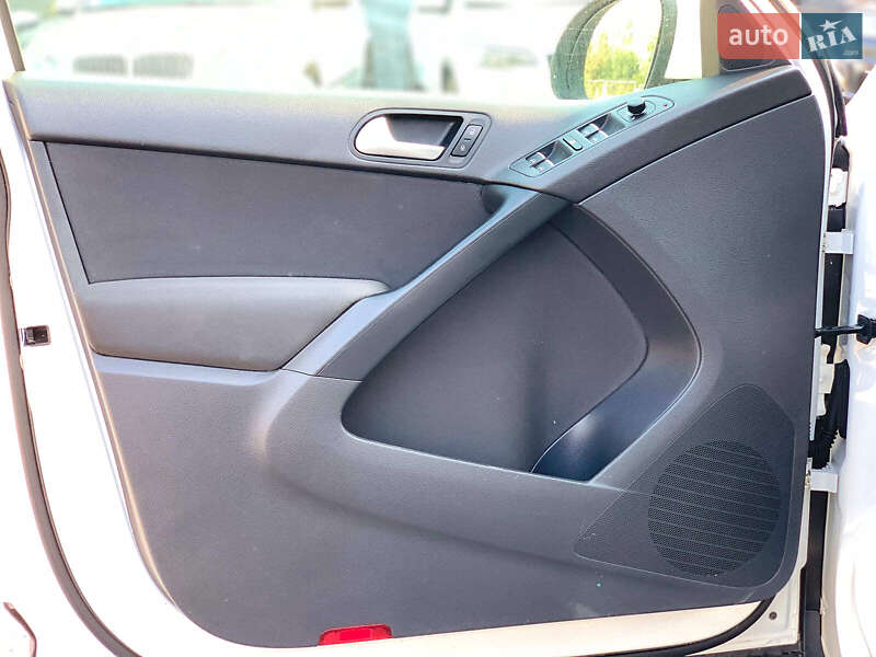 Внедорожник / Кроссовер Volkswagen Tiguan 2012 в Виннице