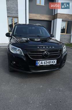 Внедорожник / Кроссовер Volkswagen Tiguan 2009 в Гнедине