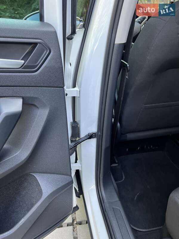 Внедорожник / Кроссовер Volkswagen Tiguan 2021 в Тернополе