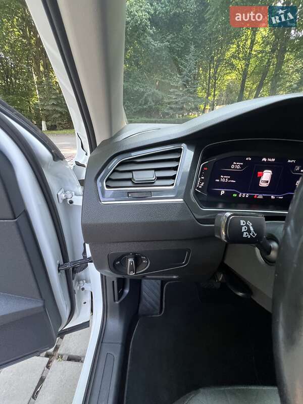 Внедорожник / Кроссовер Volkswagen Tiguan 2021 в Тернополе