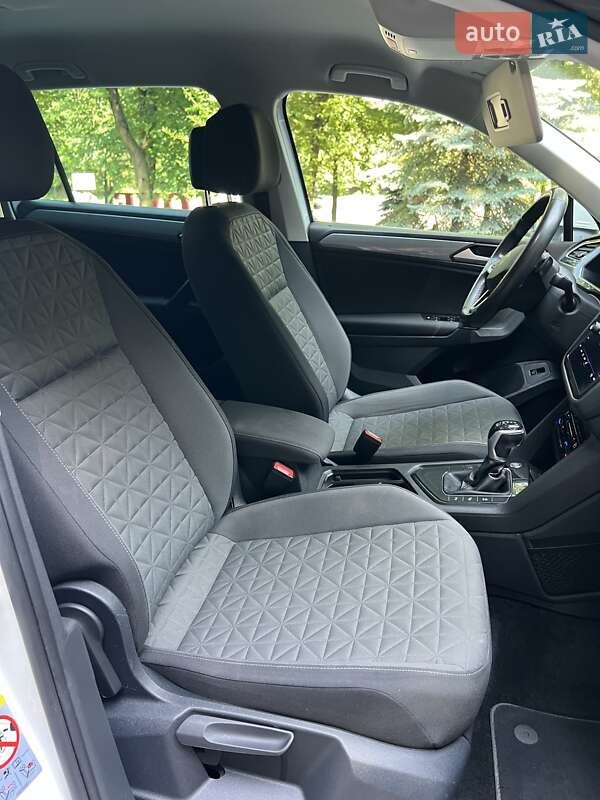 Внедорожник / Кроссовер Volkswagen Tiguan 2021 в Тернополе