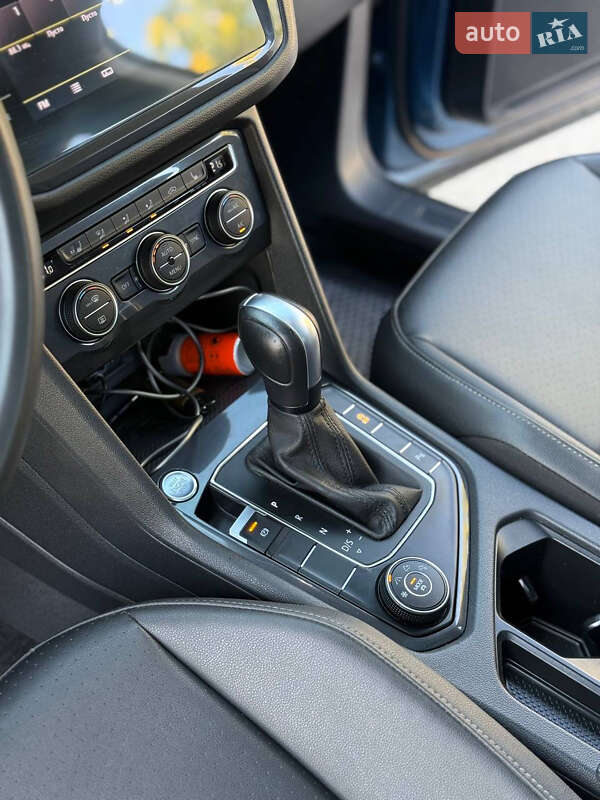 Внедорожник / Кроссовер Volkswagen Tiguan 2019 в Днепре фото 11 Внедорожник / Кроссовер Volkswagen Tiguan 2019 в Днепре