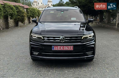 Позашляховик / Кросовер Volkswagen Tiguan 2019 в Чернівцях