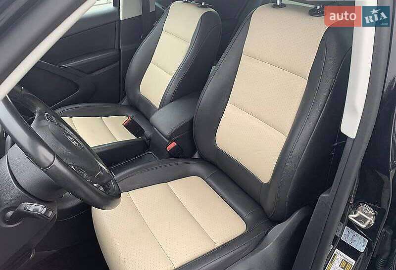 Внедорожник / Кроссовер Volkswagen Tiguan 2017 в Харькове