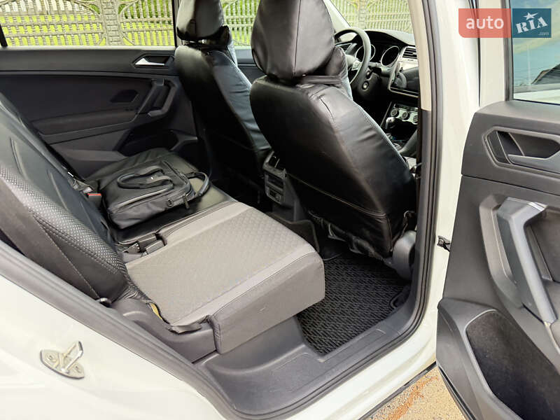 Внедорожник / Кроссовер Volkswagen Tiguan 2019 в Львове