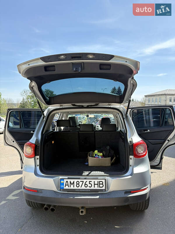 Внедорожник / Кроссовер Volkswagen Tiguan 2010 в Киеве