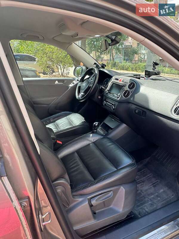 Внедорожник / Кроссовер Volkswagen Tiguan 2011 в Запорожье фото 6 Внедорожник / Кроссовер Volkswagen Tiguan 2011 в Запорожье