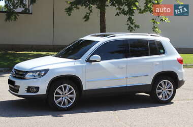 Позашляховик / Кросовер Volkswagen Tiguan 2014 в Дніпрі