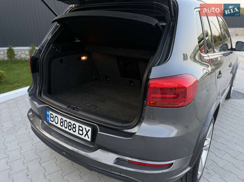 Внедорожник / Кроссовер Volkswagen Tiguan 2015 в Тернополе